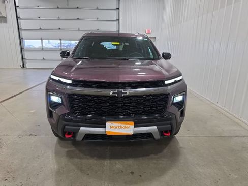Used 2024 Chevrolet Traverse Z71 w/ Enhanced Driving Package AWD/4WD image 3
