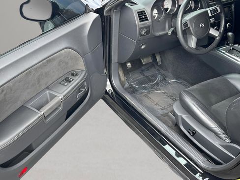 Used 2008 Dodge Challenger SRT8 image 34