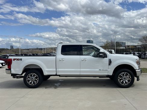 Used 2022 Ford F250 Lariat w/ Lariat Ultimate Package image 3