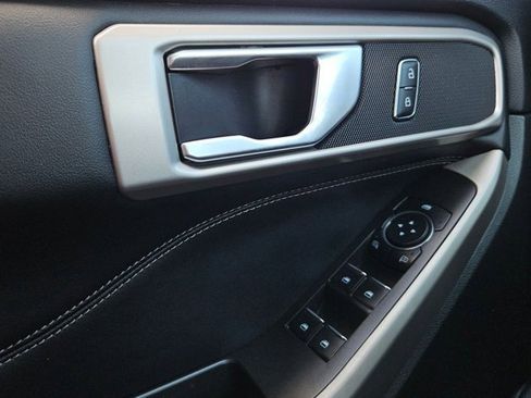 Used 2024 Ford Explorer XLT w/ Equipment Group 202A image 13