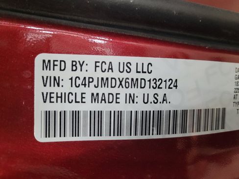 Used 2021 Jeep Cherokee Limited image 33