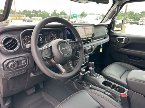 New 2026 Jeep Gladiator Sport AWD/4WD image 12