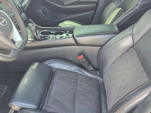 Used 2023 Nissan Maxima SR w/ Sport Mat Group FWD image 12