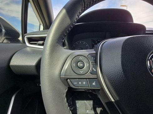 Used 2024 Toyota Corolla SE image 11