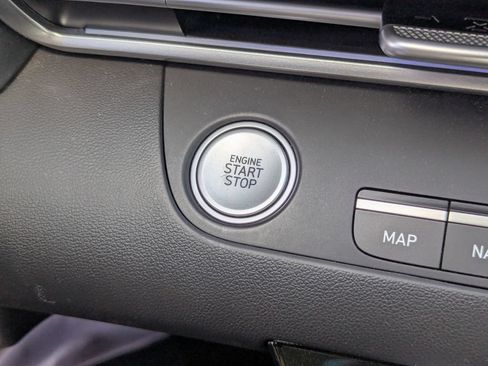 Used 2025 Hyundai Elantra SEL FWD image 18