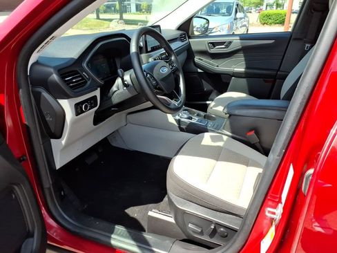 Certified 2023 Ford Escape Active AWD/4WD image 10