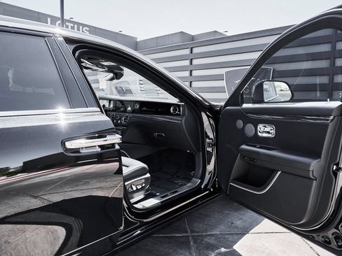 Used 2023 Rolls-Royce Ghost AWD/4WD image 19