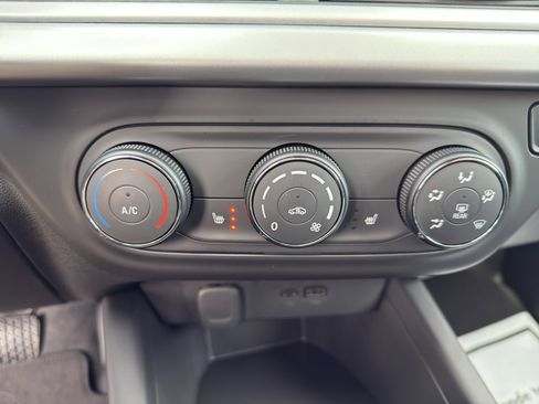 New 2026 Chevrolet Trax LS w/ LS Convenience Package image 13