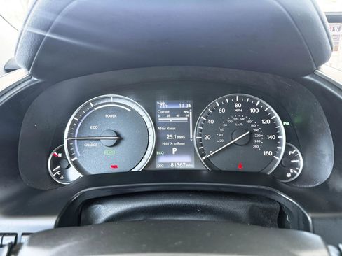 Used 2019 Lexus RX 450hL Premium w/ Premium Package AWD/4WD image 17