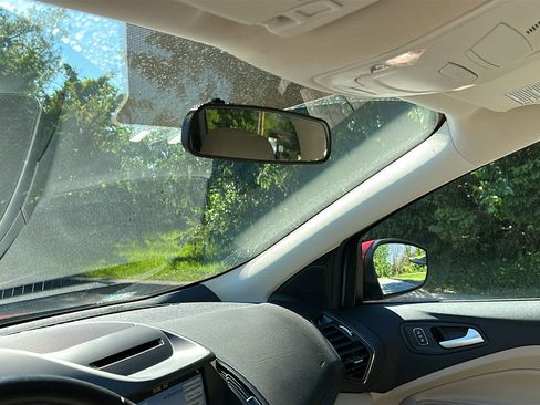 Used 2018 Ford Escape SEL FWD image 24