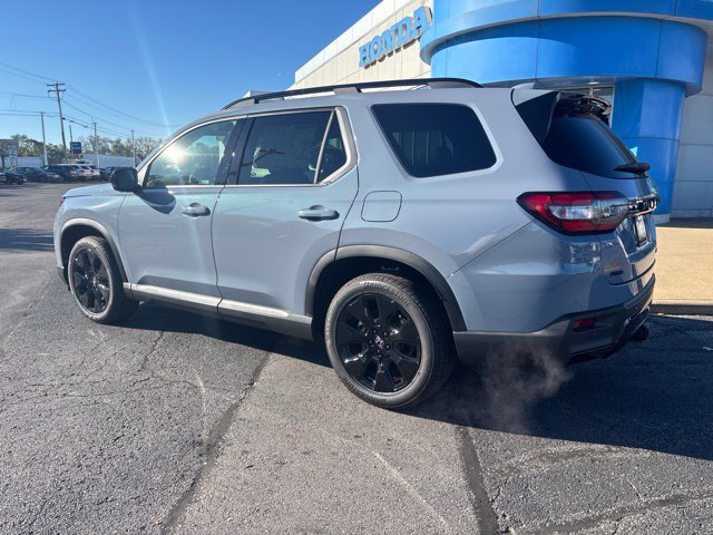 New 2026 Honda Pilot Black Edition image 3