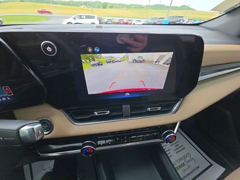 Used 2026 Chevrolet Equinox ACTIV image 17