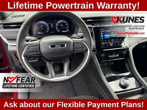 Used 2024 Jeep Grand Cherokee Altitude AWD/4WD image 15