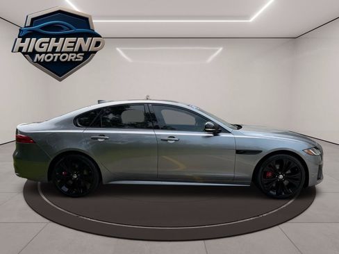 Used 2024 Jaguar XF R-Dynamic SE AWD/4WD image 7