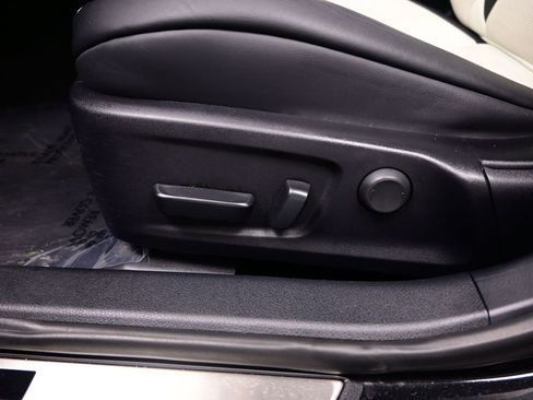 Used 2023 Lexus IS 350 F Sport w/ Navigation Package image 19