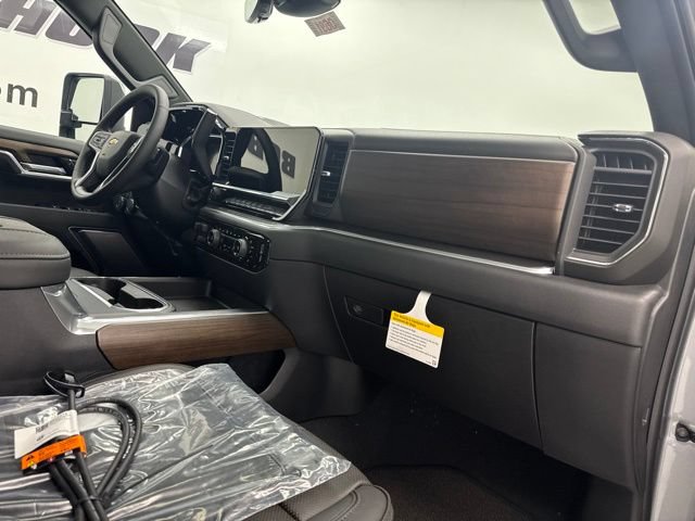 New 2026 Chevrolet Silverado 2500 High Country w/ High Country Premium Package AWD/4WD image 35