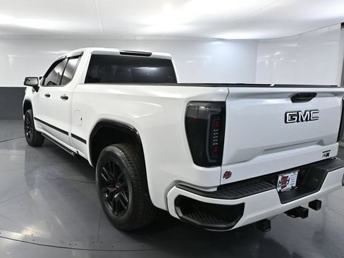 Used 2021 GMC Sierra 1500 Elevation w/ LPO, Elevation Black Package AWD/4WD image 9