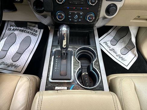 Used 2017 Ford Expedition EL Limited w/ Equipment Group 301A image 28