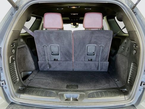 Used 2024 Dodge Durango R/T w/ Tow 'N Go Group AWD/4WD image 10