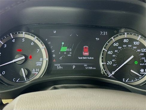 Used 2021 Toyota Highlander XLE image 21