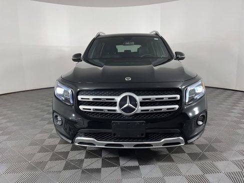 Used 2021 Mercedes-Benz GLB 250 4MATIC w/ Premium Package image 4