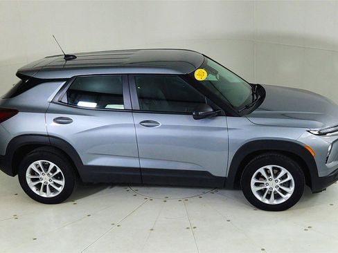 Used 2024 Chevrolet TrailBlazer LS image 23