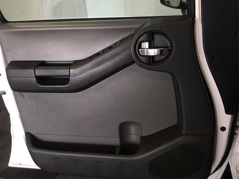 Used 2011 Nissan Xterra S image 16