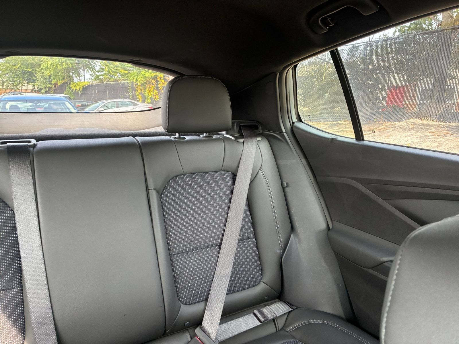 Used 2025 Buick Envista Preferred FWD image 31