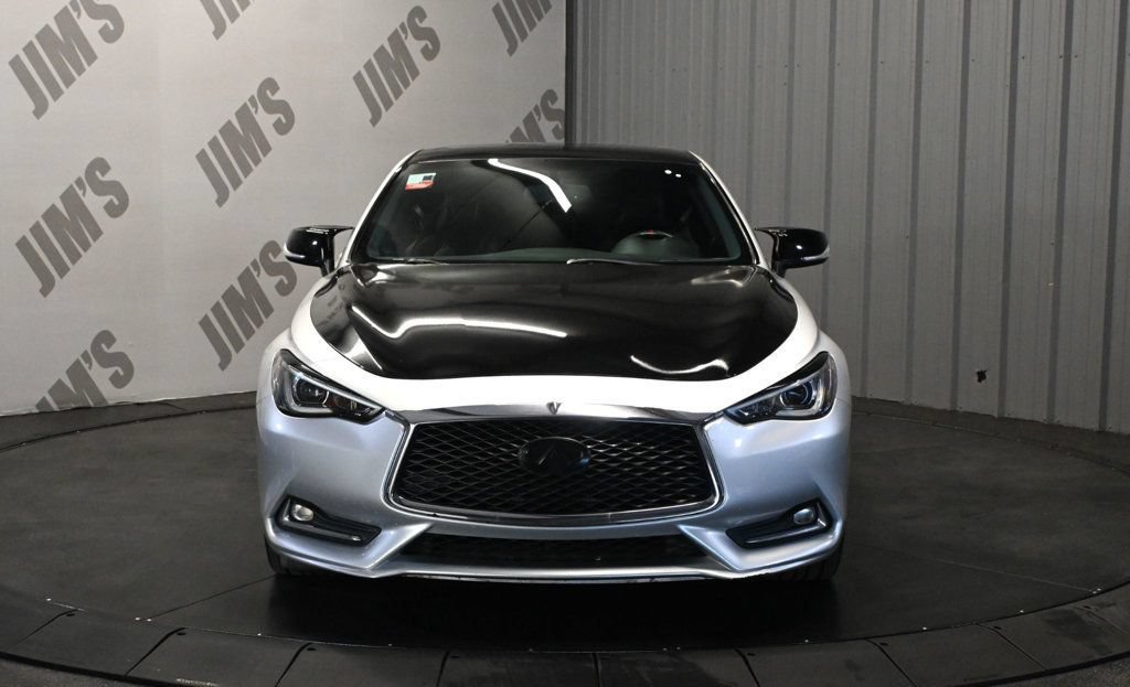 Used 2018 INFINITI Q60 3.0t Luxe RWD image 2