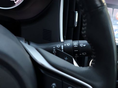 Used 2022 Subaru Forester Limited image 35