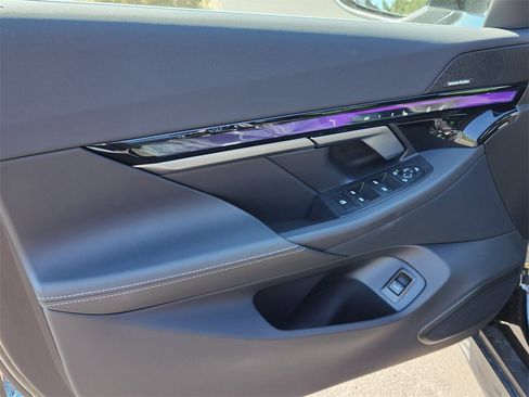 Certified 2024 BMW i5 eDrive40i w/ Premium Package image 6