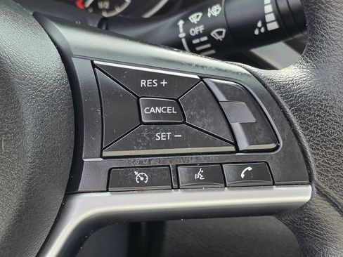 Used 2025 Nissan Altima 2.5 SV image 18