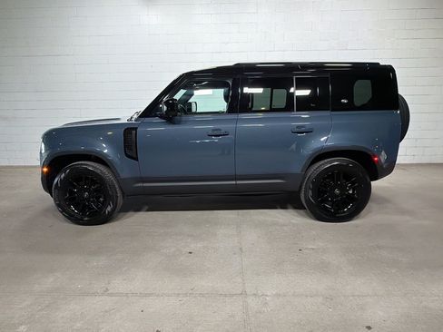 Used 2023 Land Rover Defender 110 S AWD/4WD image 2
