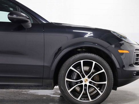 Used 2022 Porsche Cayenne image 11