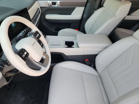 Certified 2026 Hyundai Santa Fe SEL AWD/4WD image 8