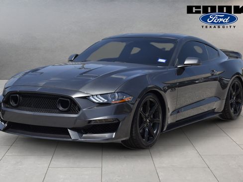 Used 2019 Ford Mustang GT w/ Equipment Group 301A RWD image 1
