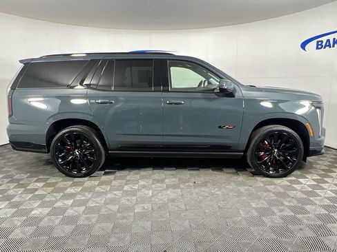 Used 2026 Cadillac Escalade V w/ LPO, ONYX Package AWD/4WD image 9