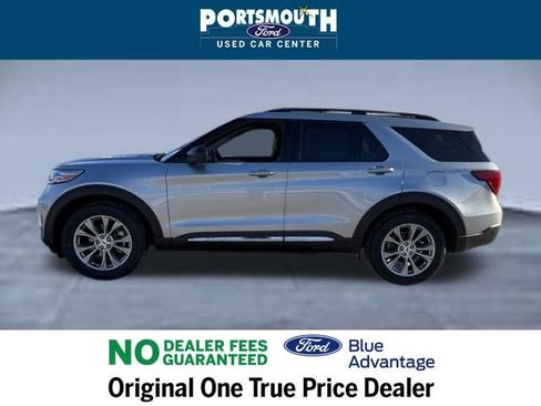 Certified 2022 Ford Explorer XLT w/ Equipment Group 202A image 2