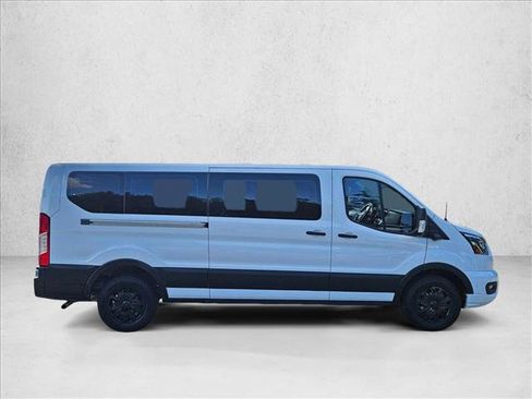 Used 2023 Ford Transit 350 XLT RWD image 4