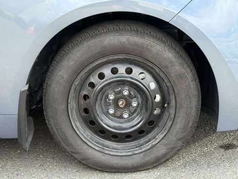 Used 2025 Toyota Corolla LE image 7