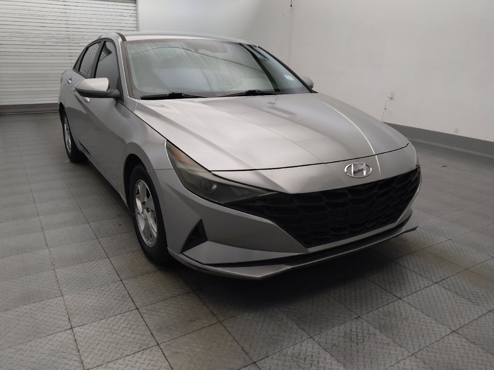 Used 2021 Hyundai Elantra SE FWD image 13