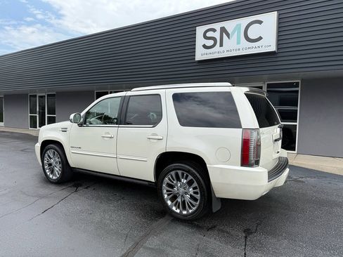 Used 2014 Cadillac Escalade Premium AWD/4WD image 8
