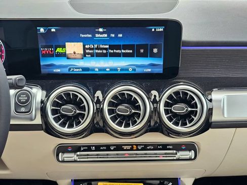 New 2026 Mercedes-Benz GLB 250 4MATIC image 29