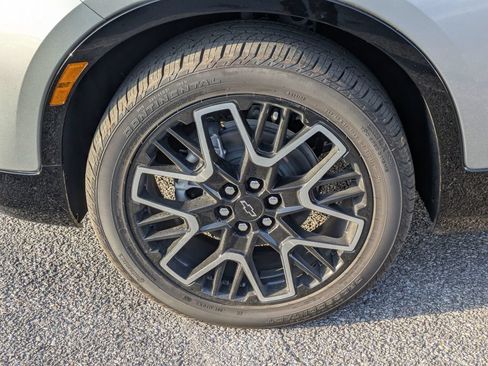 Used 2026 Chevrolet Blazer RS FWD image 12