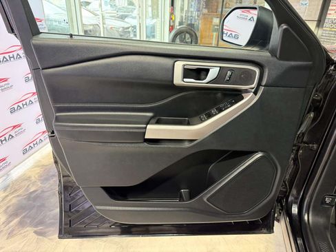Used 2023 Ford Explorer XLT w/ Equipment Group 202A AWD/4WD image 34