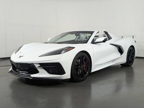 Used 2024 Chevrolet Corvette Stingray Premium Conv w/ Z51 Performance Package RWD image 5