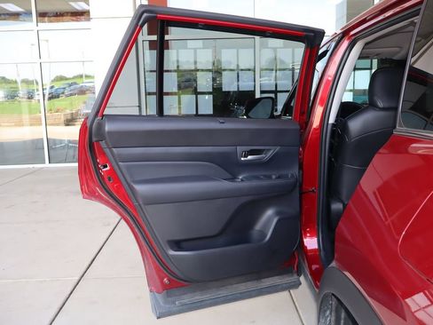 Used 2025 Toyota Grand Highlander AWD Hybrid image 30