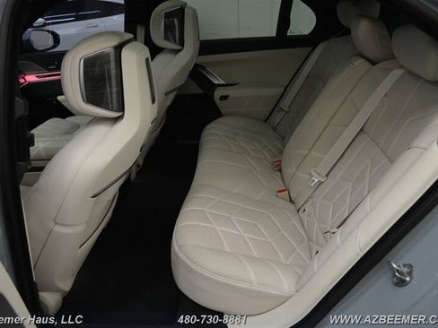 Used 2023 BMW 740i w/ Parking Assistance Package RWD image 21