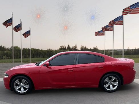 Used 2016 Dodge Charger SE w/ Sport Appearance Group RWD image 6