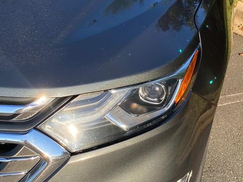 Used 2020 Chevrolet Equinox Premier FWD image 5